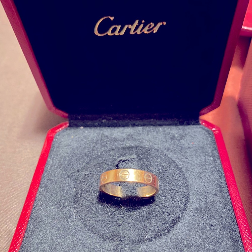 Cartier love band